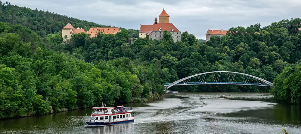 Hrad Veveří a jízda parníkem