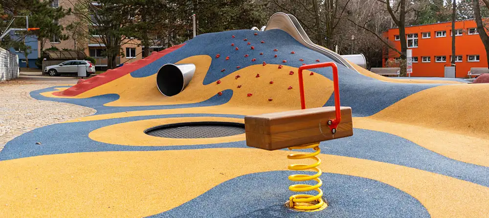 Dětské hřiště Uzbecká, Brno