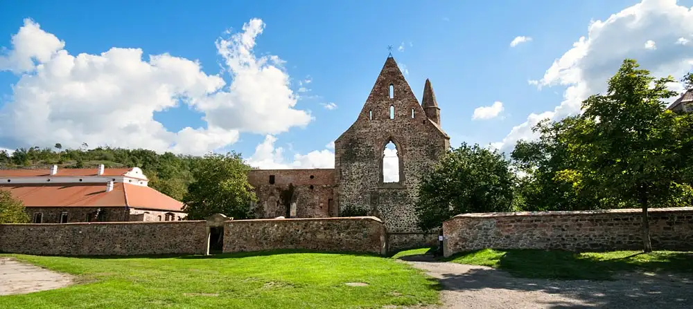 Klášter Rosa Coeli, Dolní Kounice