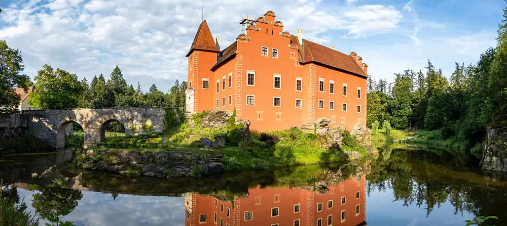 Zámek Červená Lhota